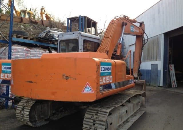 Hitachi EX150-1 Crawler Excavator, photo 4