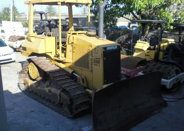 CAT D4H-II Year: 1995 Bulldozer