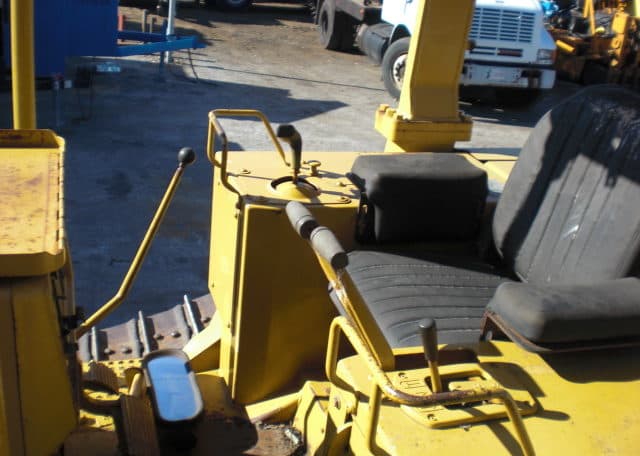 CAT D4H-II Year: 1995 Bulldozer, photo 4