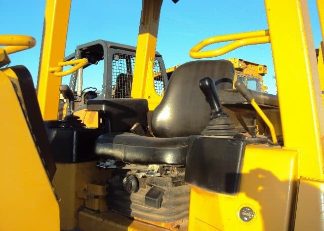 CAT D5G-LGP Year: 2003 Bulldozer, photo 4