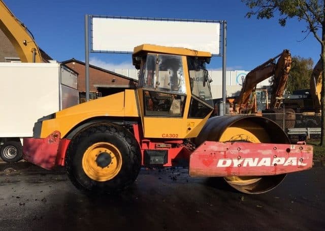 Dynapac CA302D Year: 1998 Single Drum Compactor with CAB, photo 3