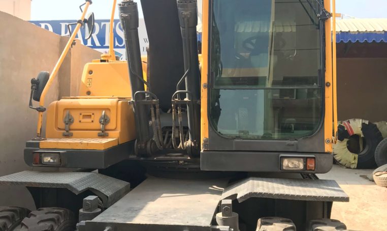 Volvo E145BW Wheeled Excavator Year 2006, photo 4