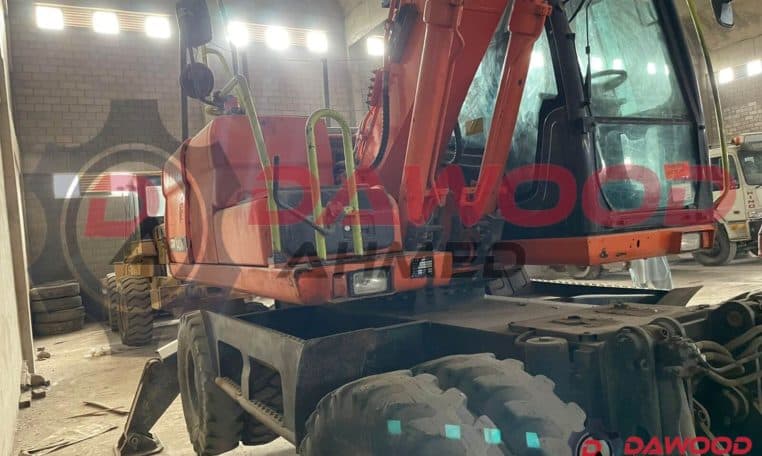 Doosan DX140W Wheeled Excavator Year: 2011 - Good working condition, photo 6