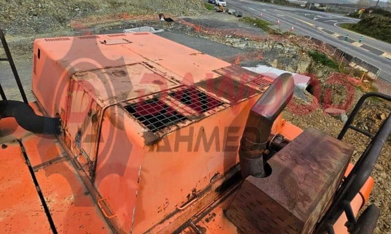 Hitachi EX800H-5 Crawler Excavator Year: 1997, photo 4