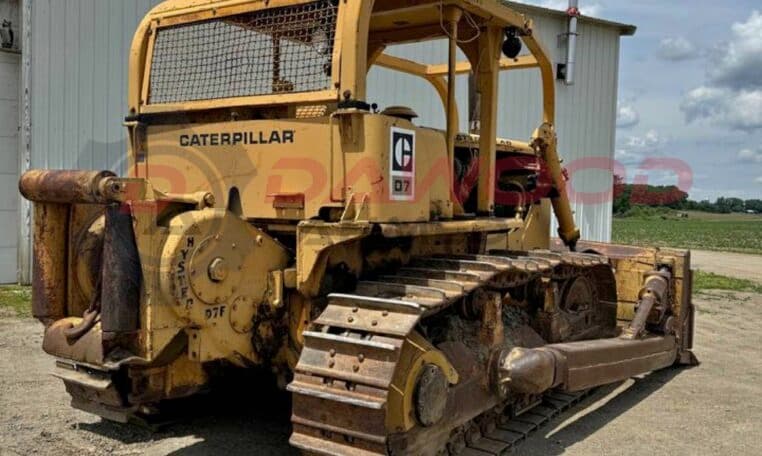 Used CAT D7 Dozer with Winch - Good Running Condition, photo 2