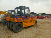 Used Sakai TZ600 Tire Roller – Pneumatic Compactor for Road Construction Unit 1