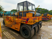 Used Sakai TZ600 Tire Roller – Pneumatic Compactor for Road Construction Unit 1, photo 5