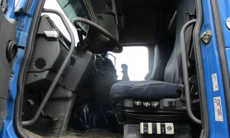 2003 Volvo FH12.460, photo 4